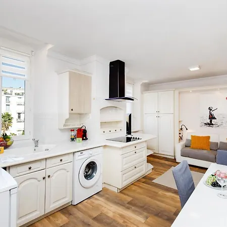 Apartment Dolce Yourhosthelper Cannes